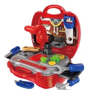 Velká sada nářadí v kufru